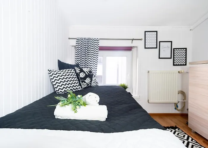 Cosy & Comfy - Old Town Апартаменты